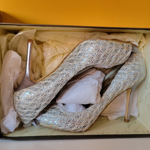 Enzo Angiolini High Heels - Picture 7 of 7